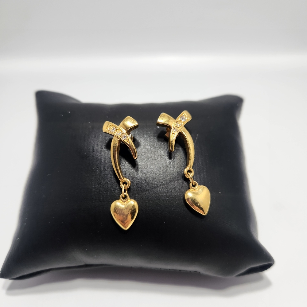 Vintage 1994 Avon Gold Tone Heart Drop Earrings
